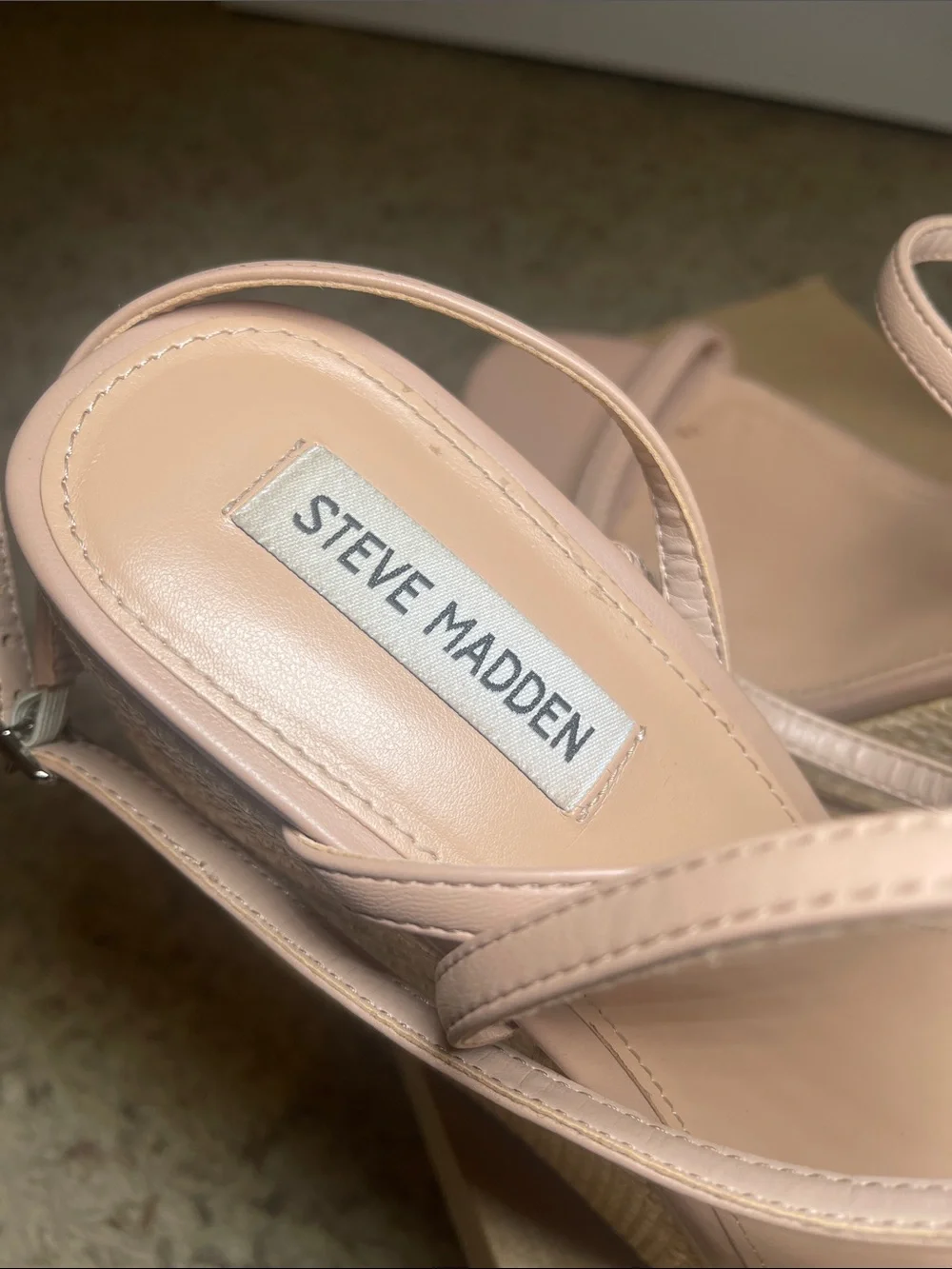 Steve Madden slim styling versatile